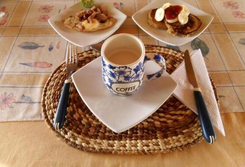 مبيت وإفطار Buganvilla Guest House