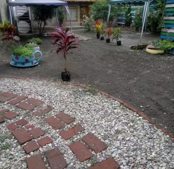 Aamiaismajoitus (B&B) Buganvilla Guest House