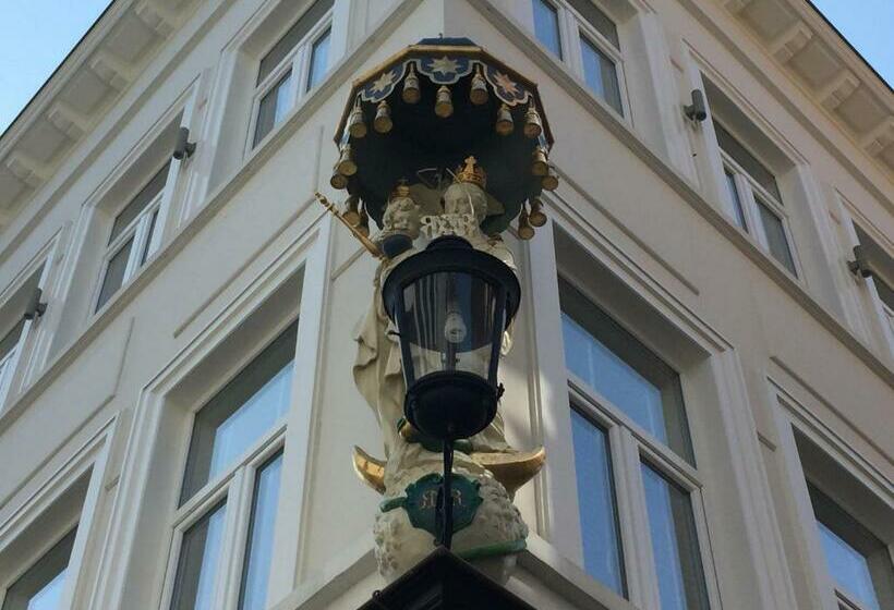 هتل Antwerp Business Suites