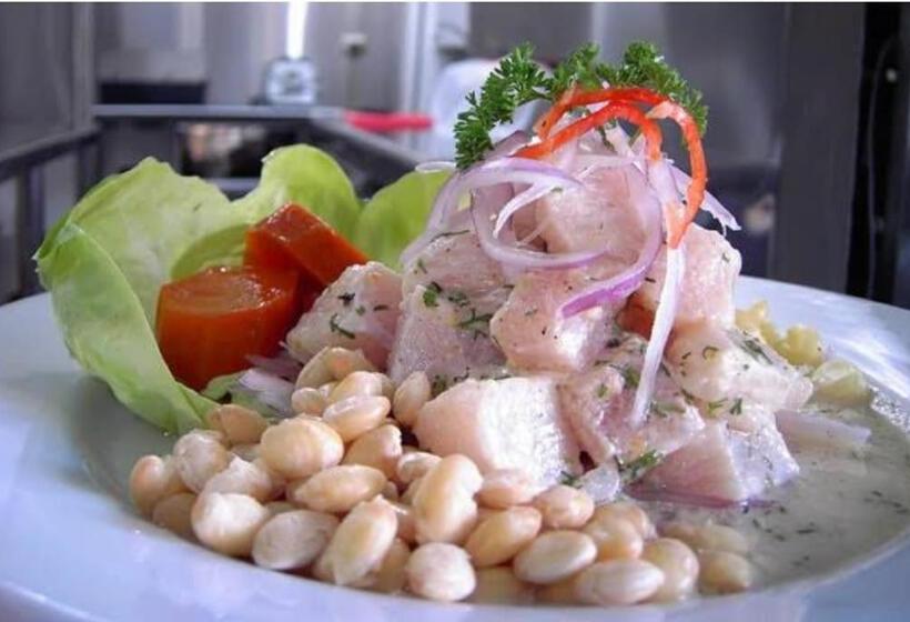 Отель Golden Sky