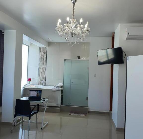 Отель Golden Sky