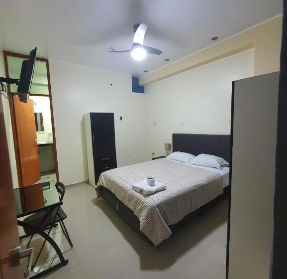 Отель Golden Sky