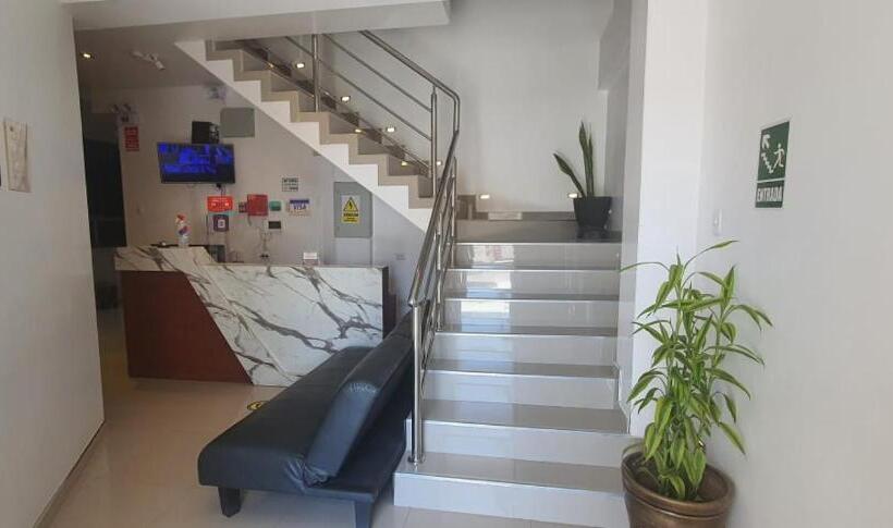 Отель Golden Sky