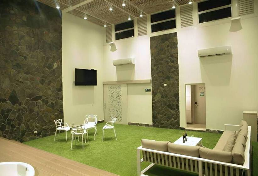 Отель Habana Real