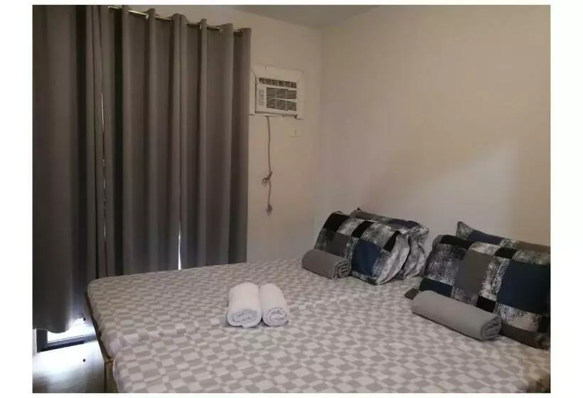 ホテル Oyo 825 Stay Plus Tagaytay