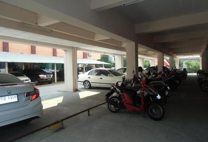 پانسیون Chanaporn Place