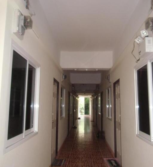 پانسیون Chanaporn Place