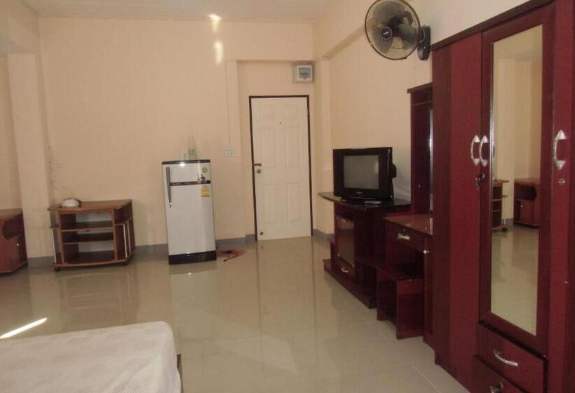 پانسیون Chanaporn Place