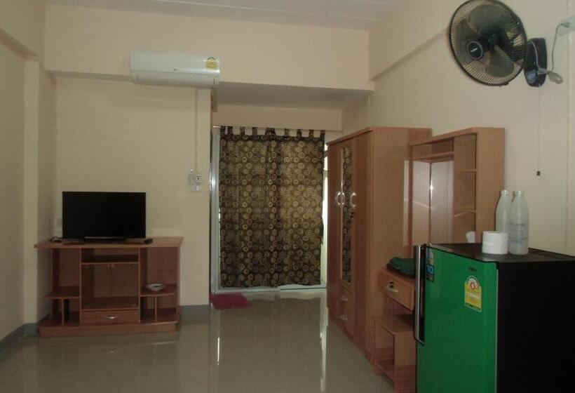 پانسیون Chanaporn Place