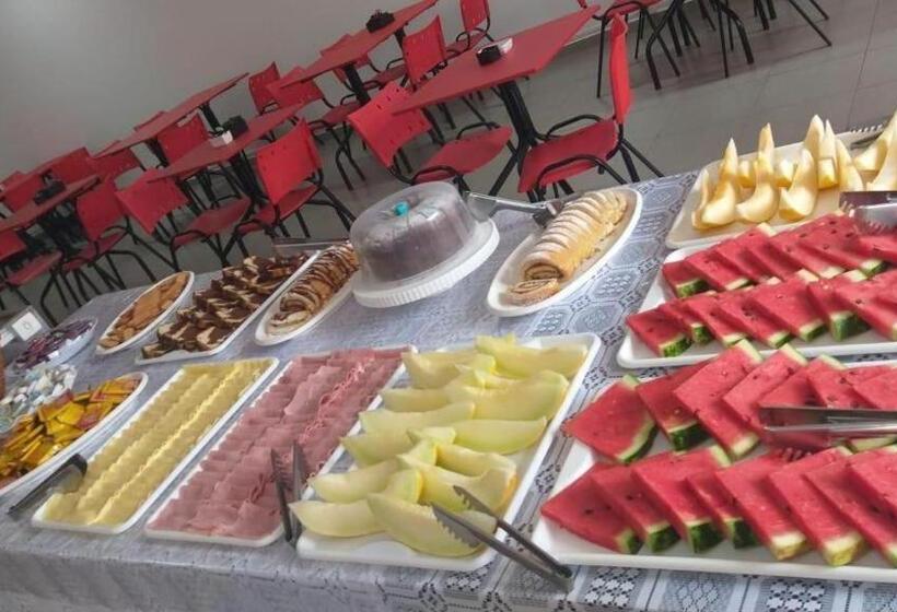 펜션 Pousada Femcut