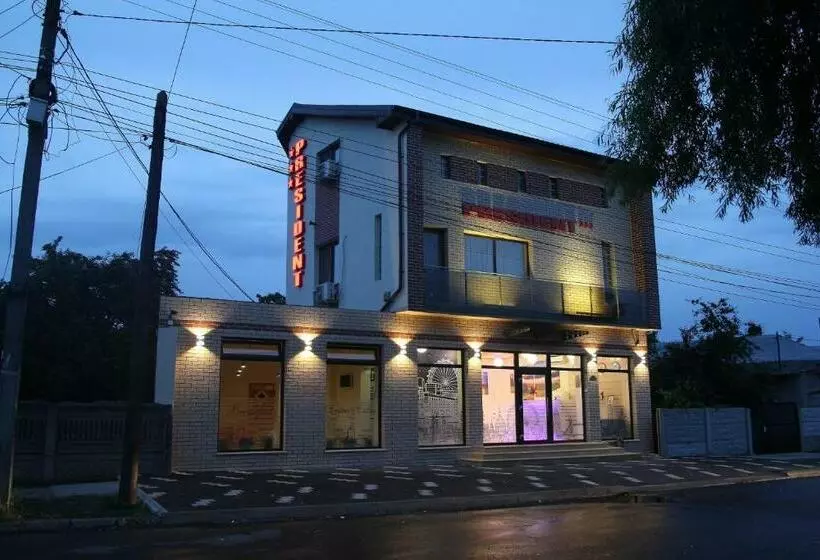 Pensiunea President City