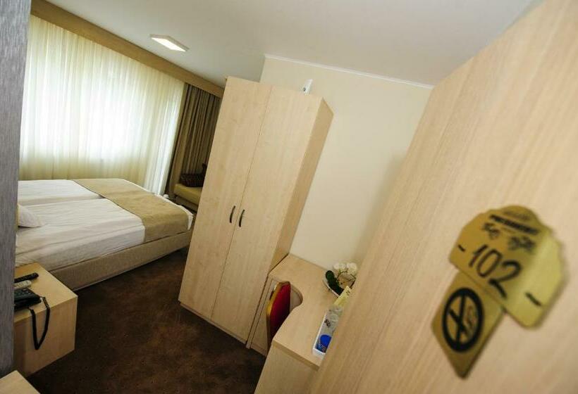 Pensiunea President City