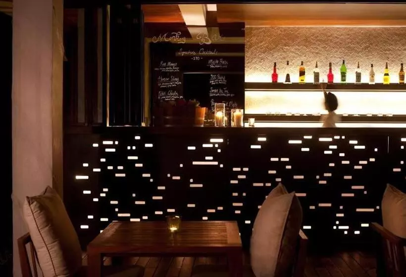 هتل Hansar Pranburi