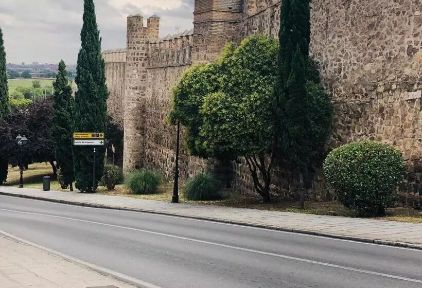 Alda Suite De Los Reyes