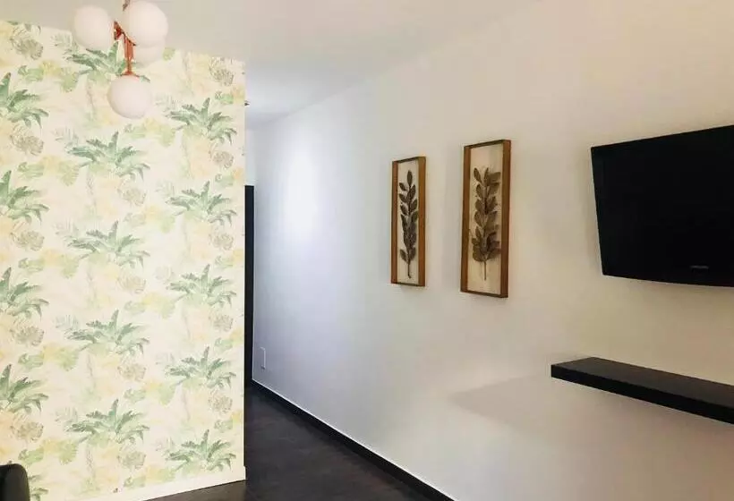 Alda Suite De Los Reyes