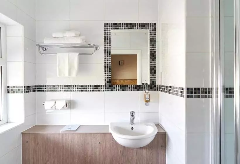 Antoinette Hotel Wimbledon