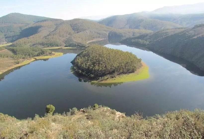 Apartamentos Rurales Azabal