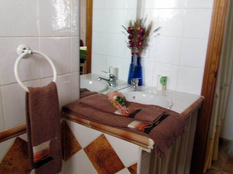 Apartamentos Rurales Azabal