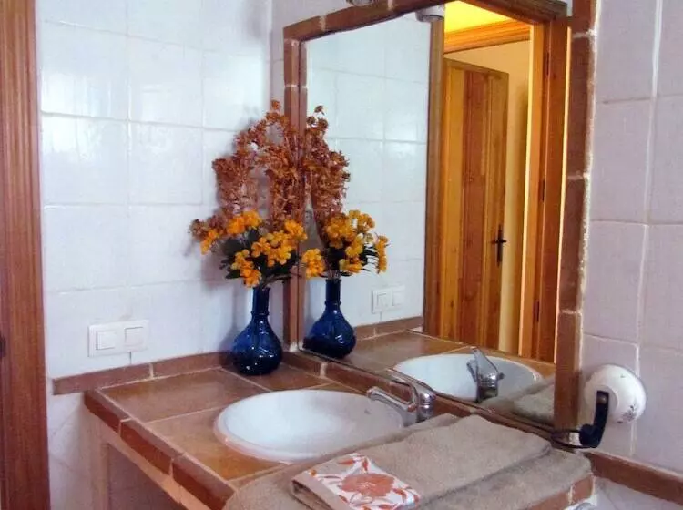 Apartamentos Rurales Azabal
