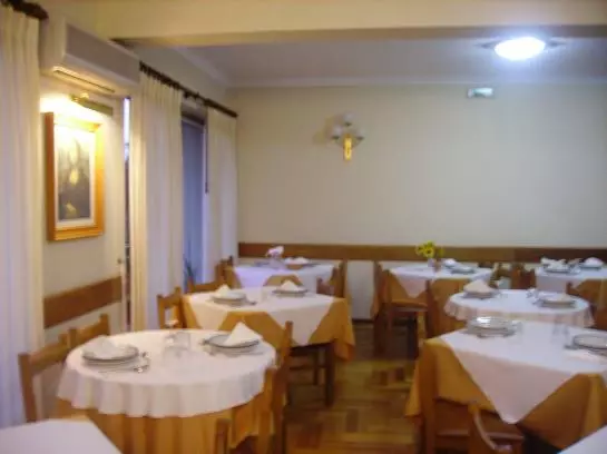 Отель Peninsular