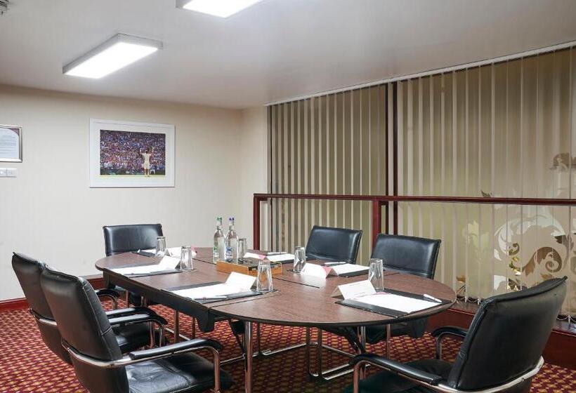 Antoinette Hotel Wimbledon