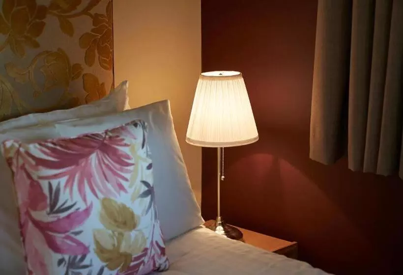 Antoinette Hotel Wimbledon