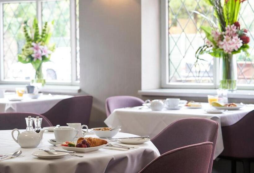 Antoinette Hotel Wimbledon