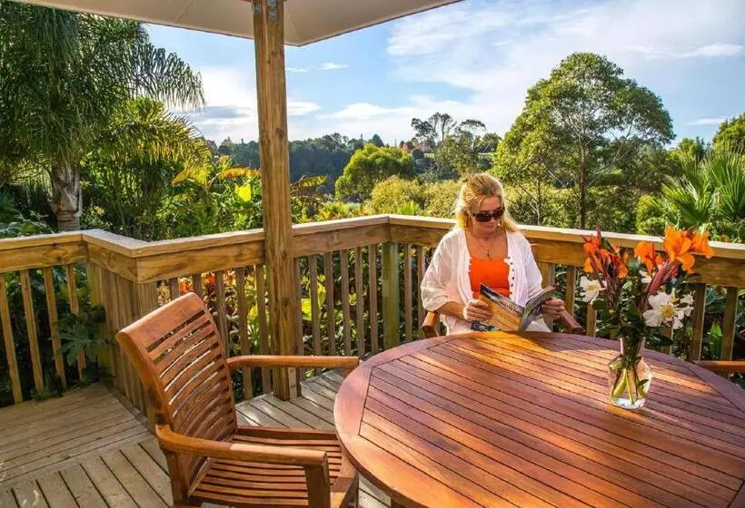 בית מלון כפרי Avalon Resort