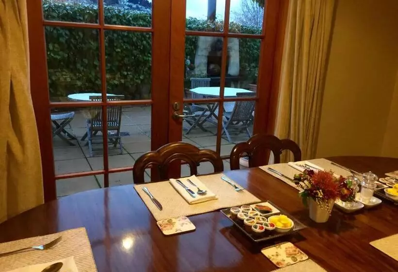 בית מלון כפרי Browns Boutique