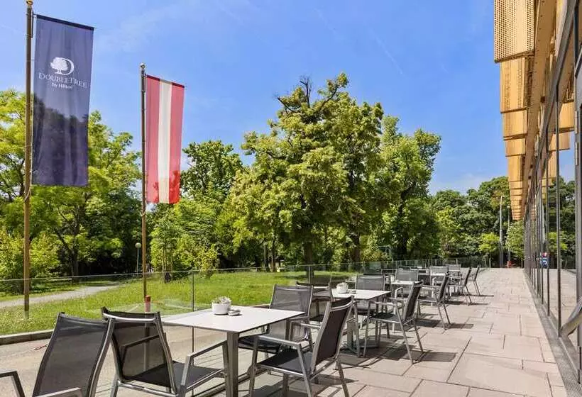 هتل Doubletree By Hilton Vienna Schonbrunn