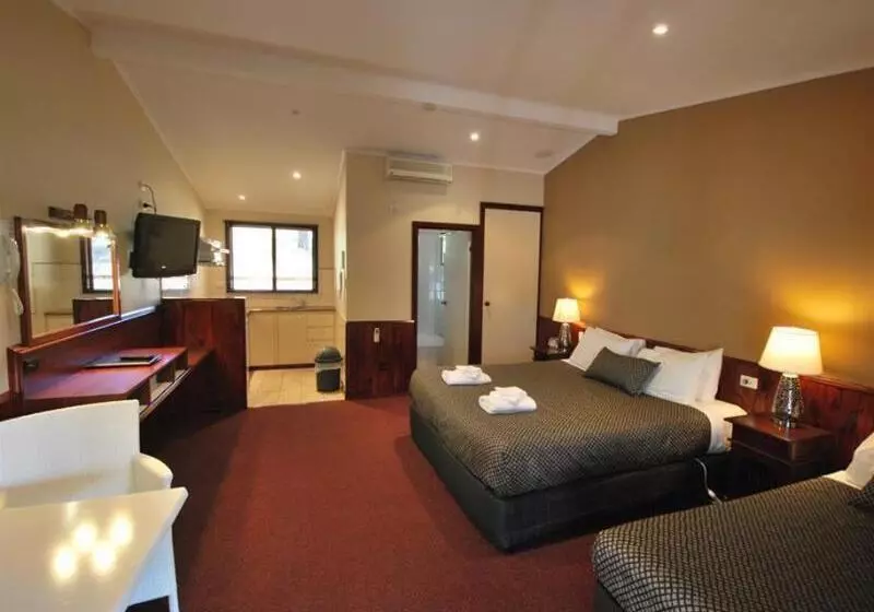 فندق Forest Lodge Resort