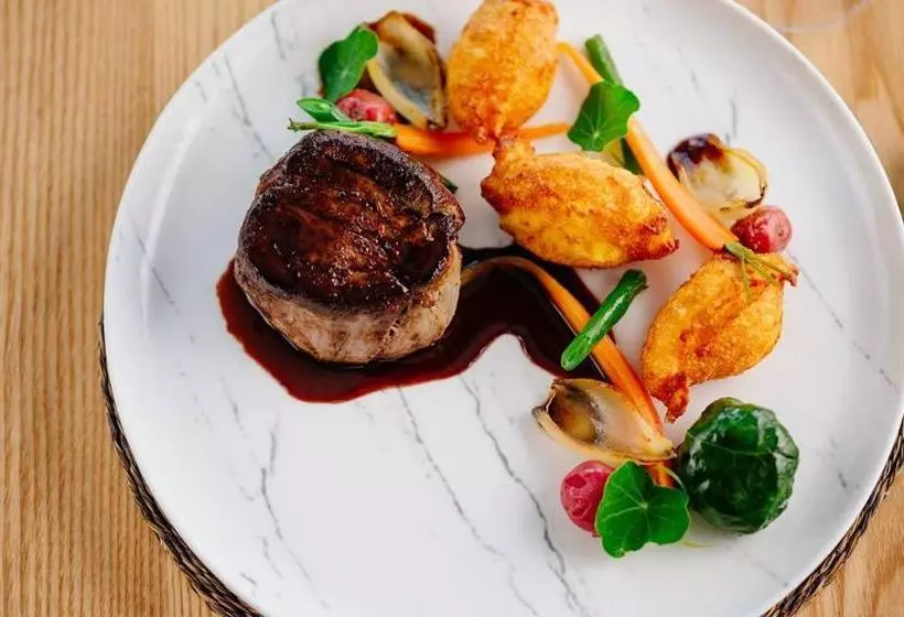 Отель Marlborough Vintners Accommodation