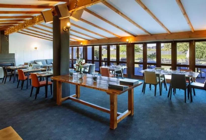 Отель Marlborough Vintners Accommodation