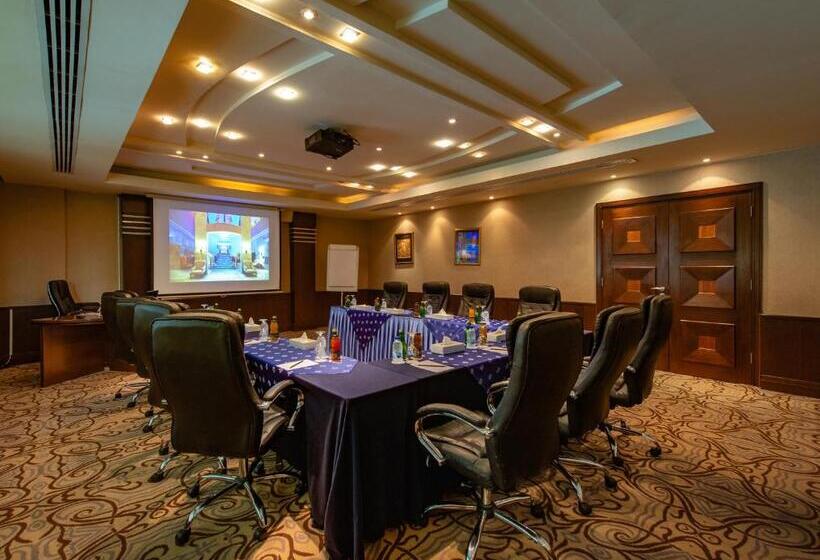 فندق Mercure Corniche Al Khobar