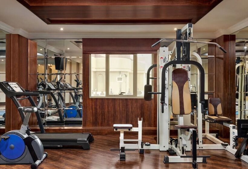 فندق Ramada By Wyndham Dammam Khaleej Road