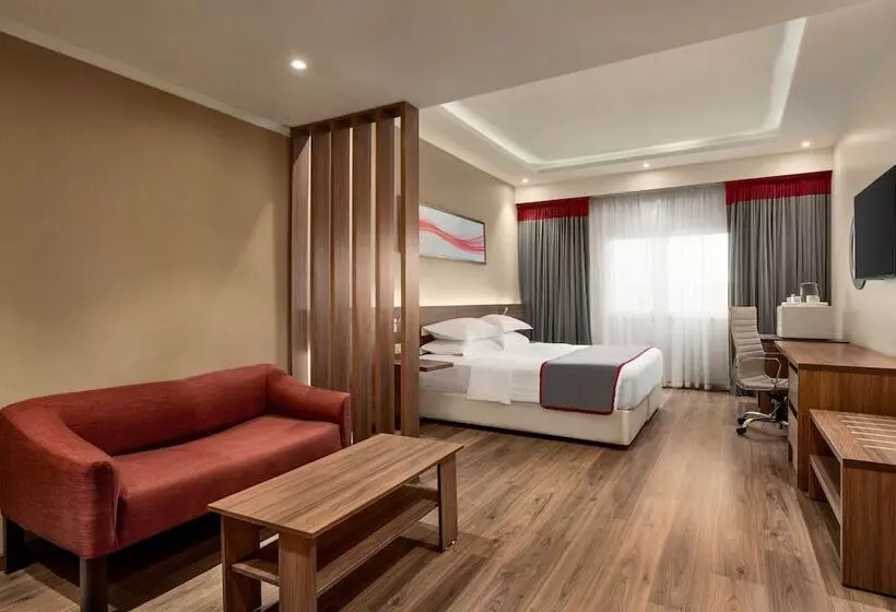 Hotel Ramada By Wyndham Dammam Khaleej Road
