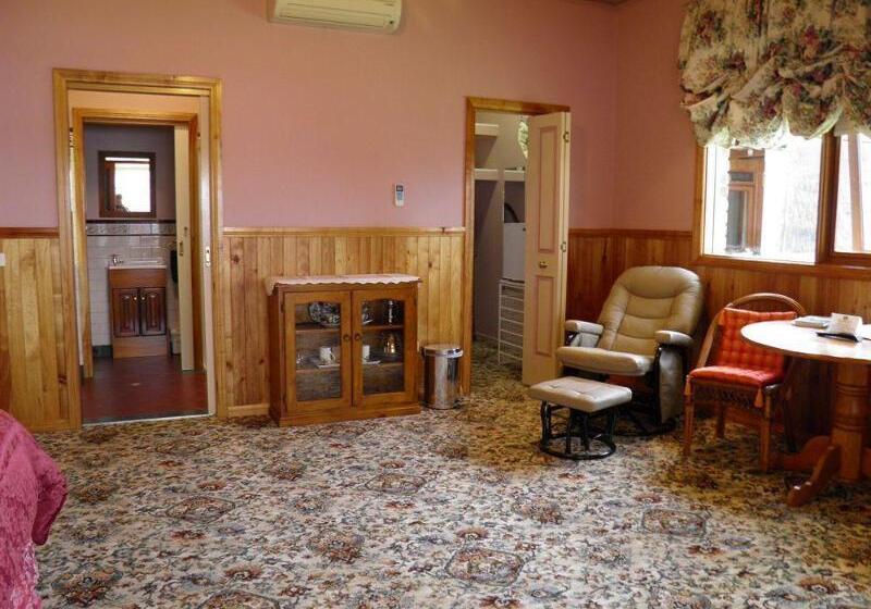 فندق Robyn S Nest Lakeside Resort