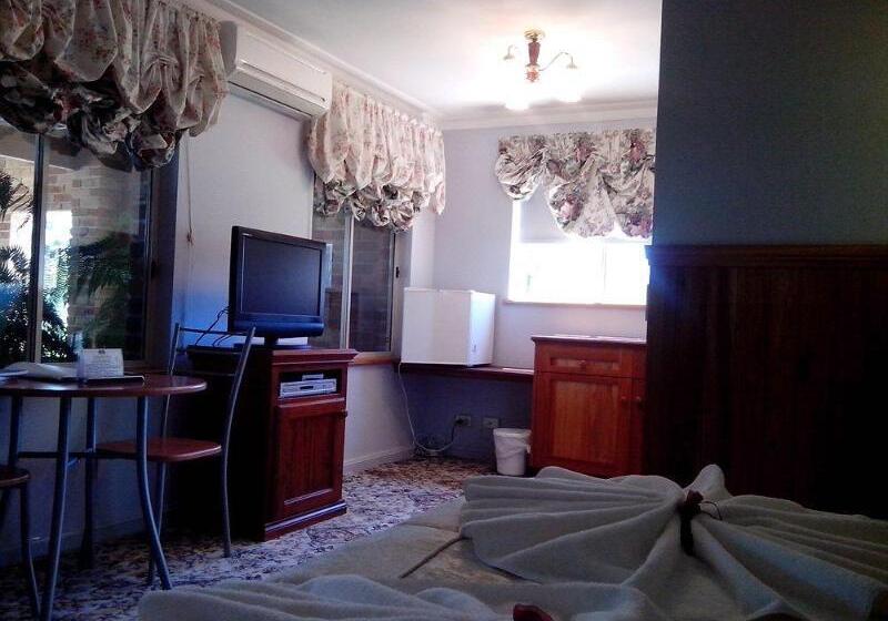 فندق Robyn S Nest Lakeside Resort