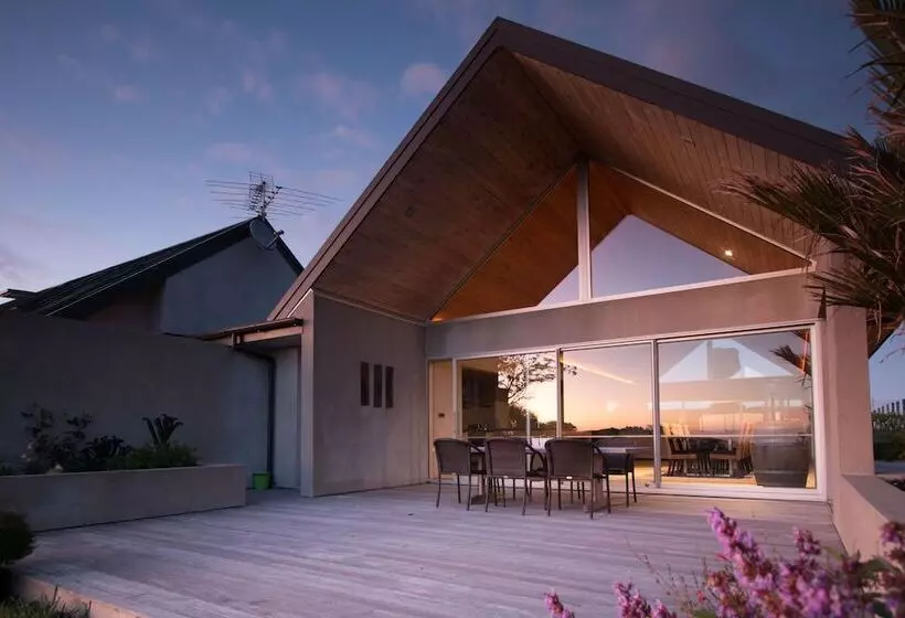 ホテル Takatu Lodge And Vineyard