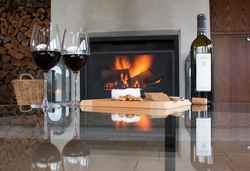 Hotel Takatu Lodge And Vineyard