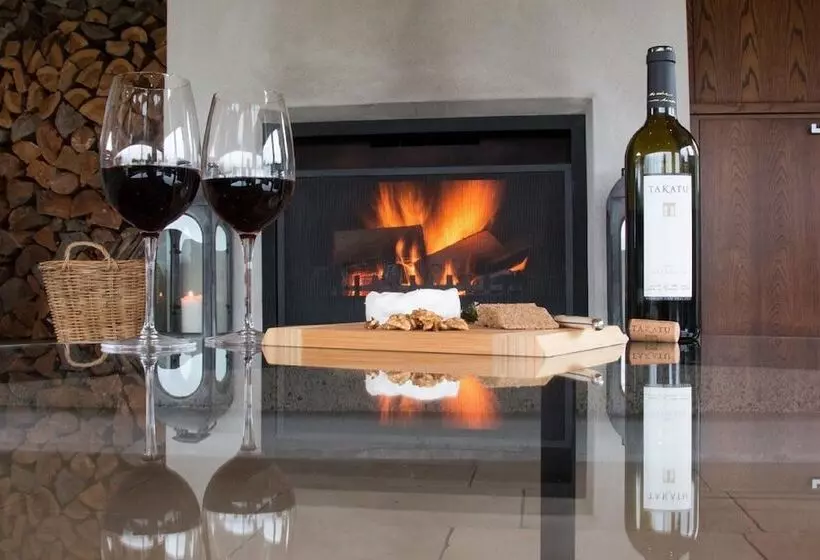 ホテル Takatu Lodge And Vineyard