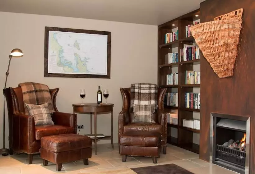 ホテル Takatu Lodge And Vineyard