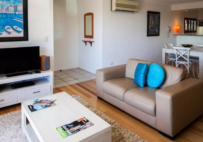 ホテル The Point Coolum