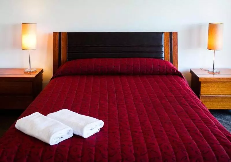 ホテル The Point Coolum