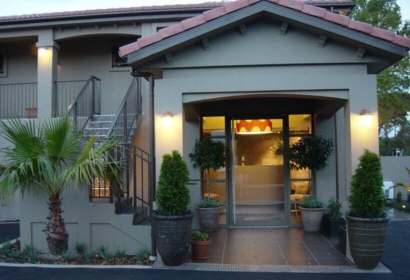 Terra Vive Suites & Apartments