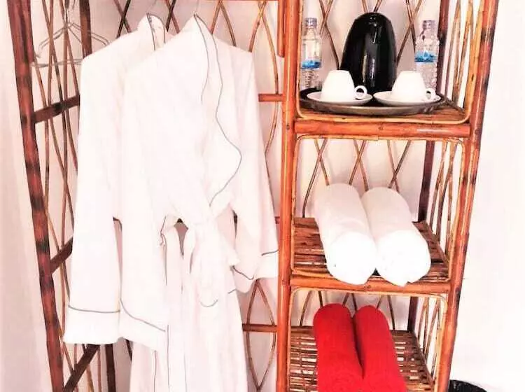 Hotelli Freedom Bungalow Koh Rong Saloem