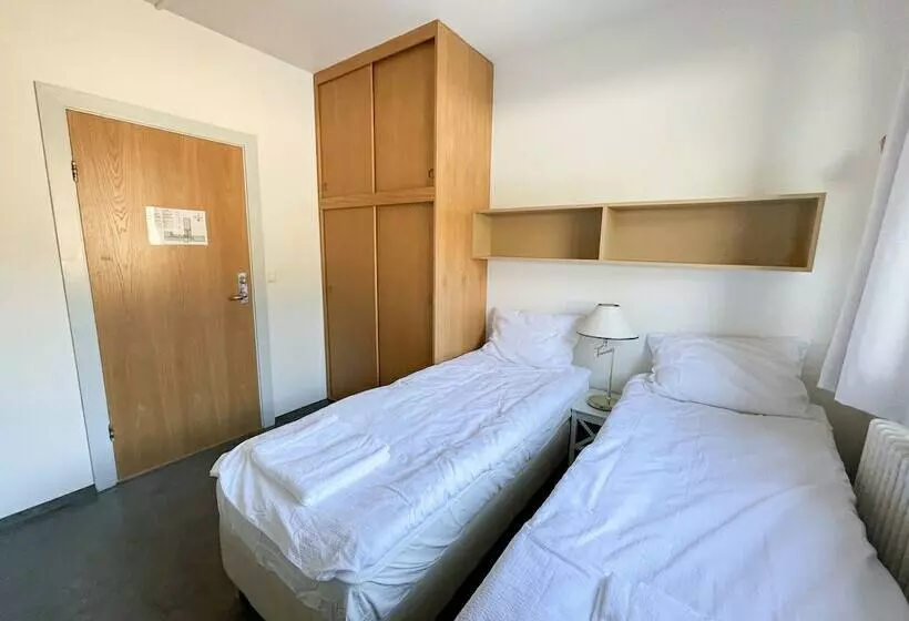 هتل Kverna Guesthouse