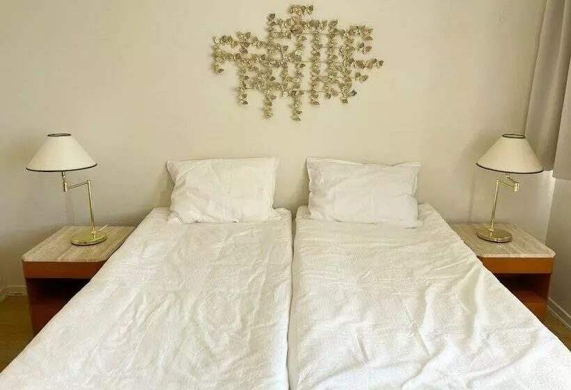 هتل Kverna Guesthouse