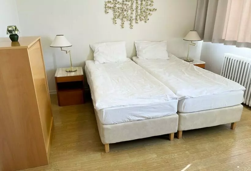 هتل Kverna Guesthouse