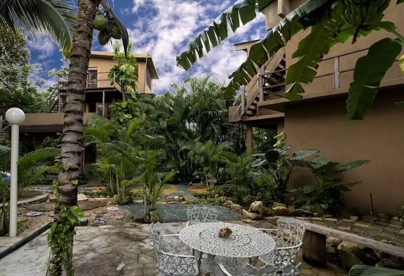 هتل Villas Adriana Palenque
